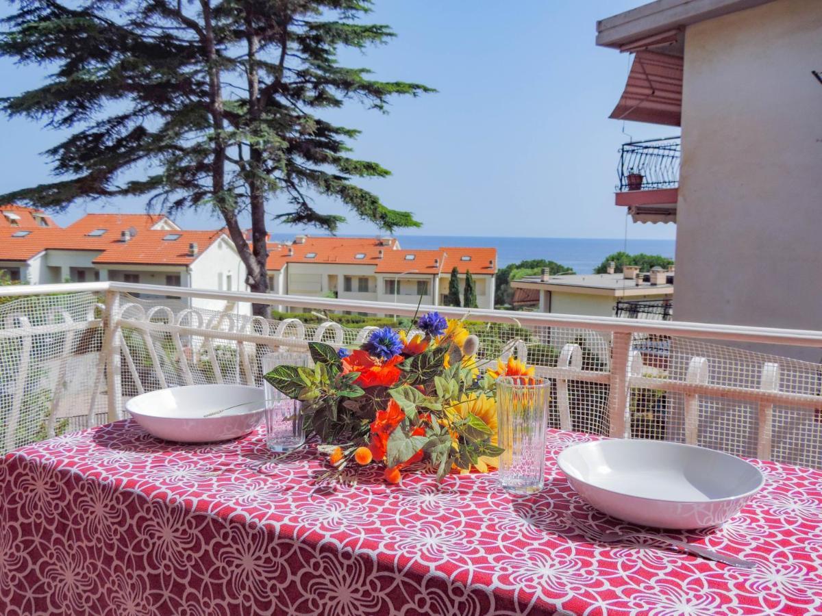 Apartamento H11 Terrazzo Al Mare - Riva Ligure - Spiagge Exterior foto